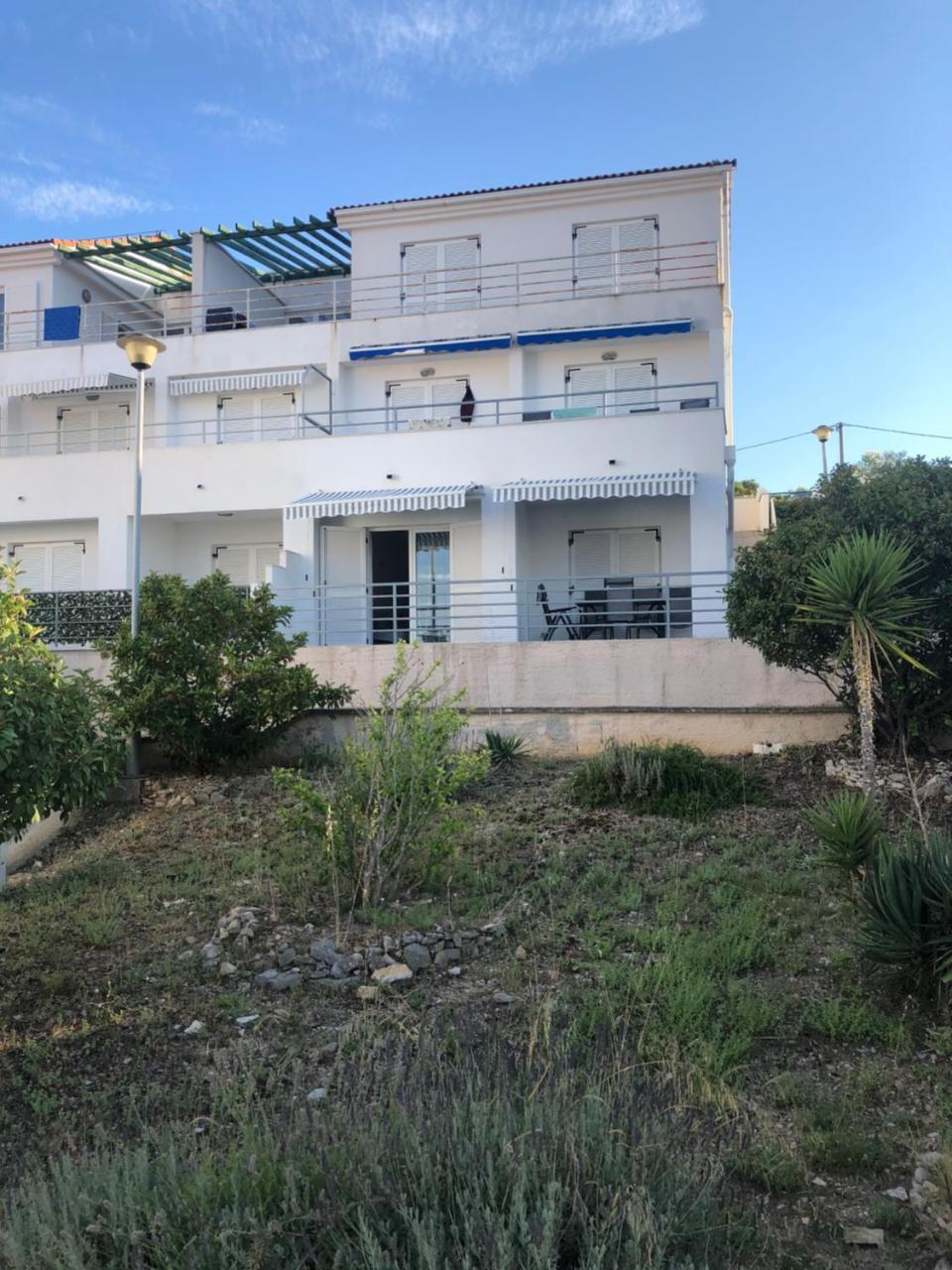 Apartman Ylli Нечуям Екстер'єр фото